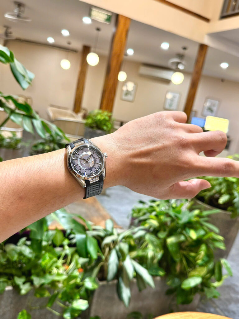 Đồng hồ Omega Seamaster Aqua Terra dây cao su xám gray fake cao cấp 40mm