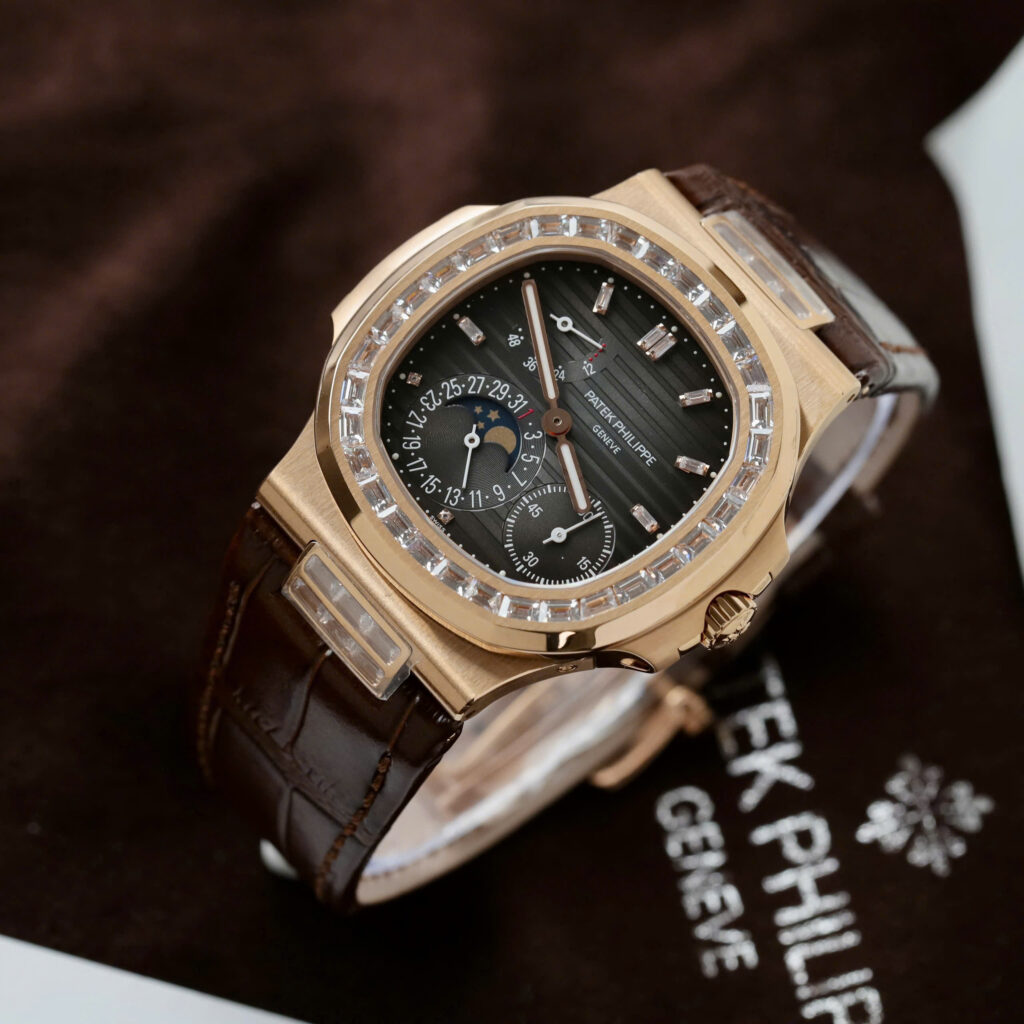 Đồng hồ Patek Philippe Nautilus 5724 Chế Tác mạ vàng hồng mặt xám xưởng PPF 40mm (2)