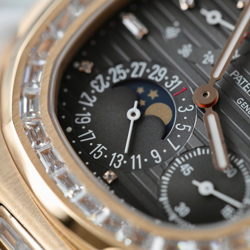 Đồng hồ Patek Philippe Nautilus 5724 Chế Tác mạ vàng hồng mặt xám xưởng PPF 40mm (2)