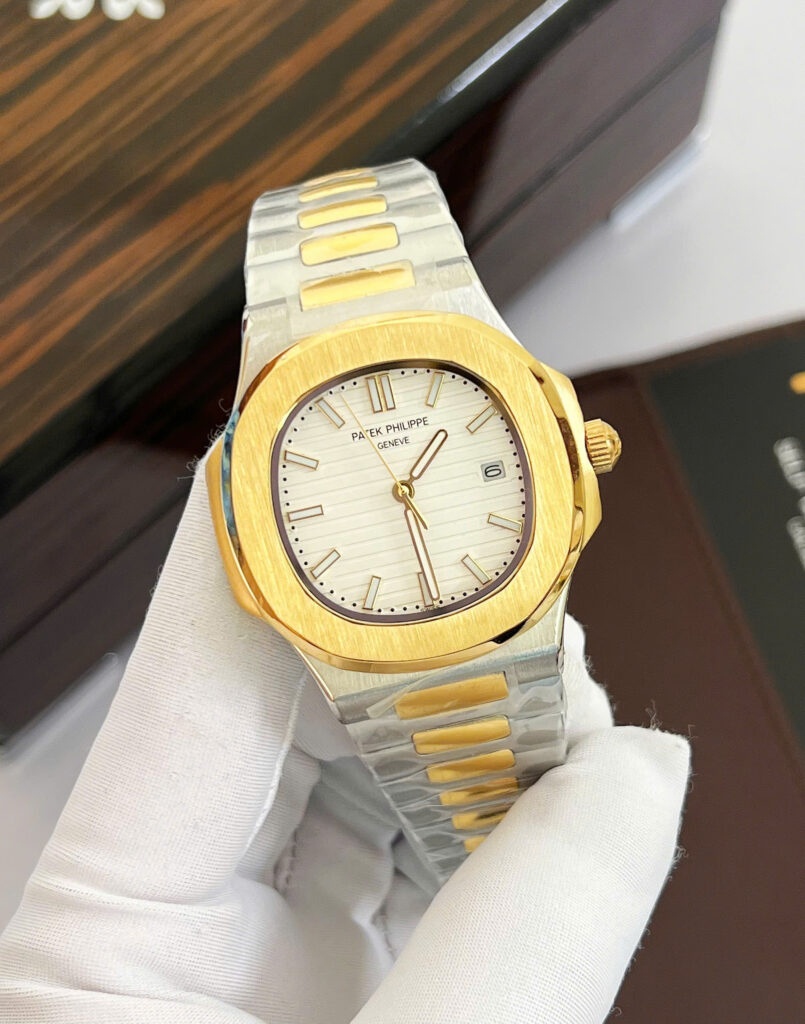 Đồng hồ Patek Philippe Nautilus Demi mặt trắng máy cơ nhật fake cao cấp 40mm