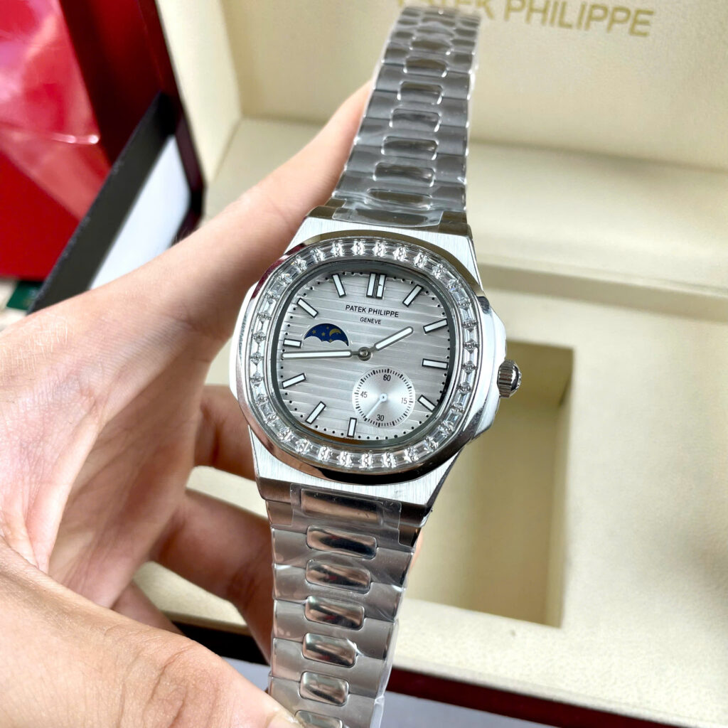 Đồng hồ Patek philipe Nautilus nam đính đá Bagueete fake cao cấp 40mm