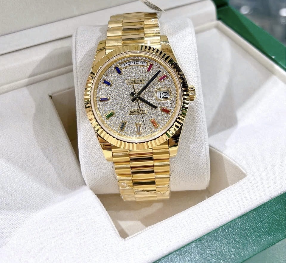 Đồng Hồ Rolex Day-Date Replica 11 Bọc Vàng Thật Đính Kim Cương Moissanite 40mm (2)