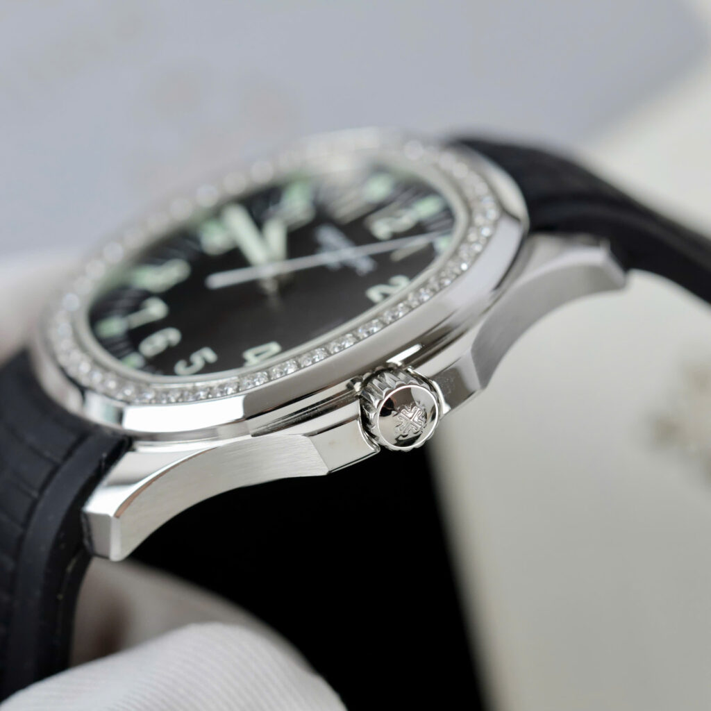 Đồng hồ Patek Philippe Aquanaut 5167 Fake 11 mặt đen viền đính đá xưởng PPF 40mm (2)