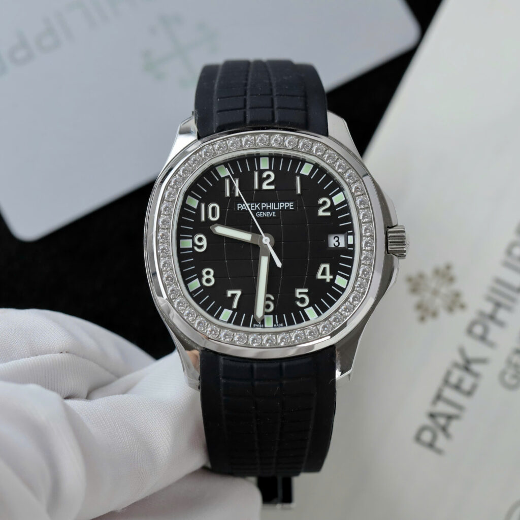 Đồng hồ Patek Philippe Aquanaut 5167 Fake 11 mặt đen viền đính đá xưởng PPF 40mm (2)