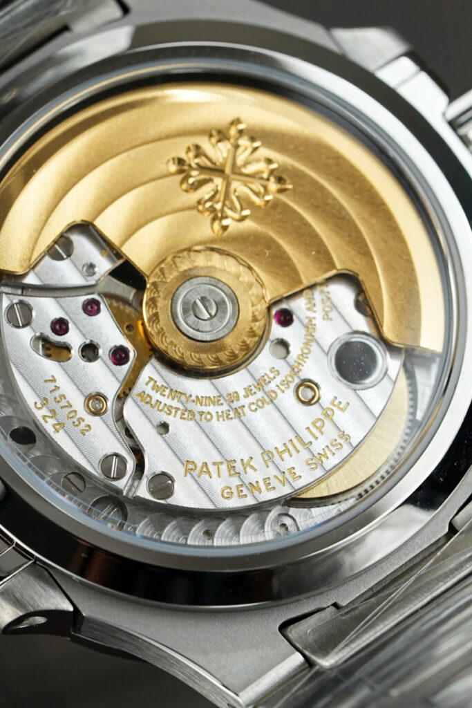 Đồng hồ Patek Philippe Replica 11 Nautilus 7118 mặt xanh blue viền đính đá xưởng 3K 35 (2)