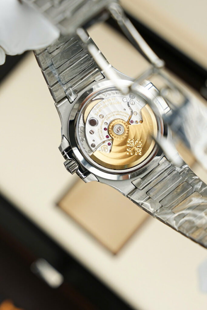 Đồng hồ Patek Philippe Replica 11 Nautilus 7118 nữ mặt xám viền đính đá xưởng 3K 35 (2)