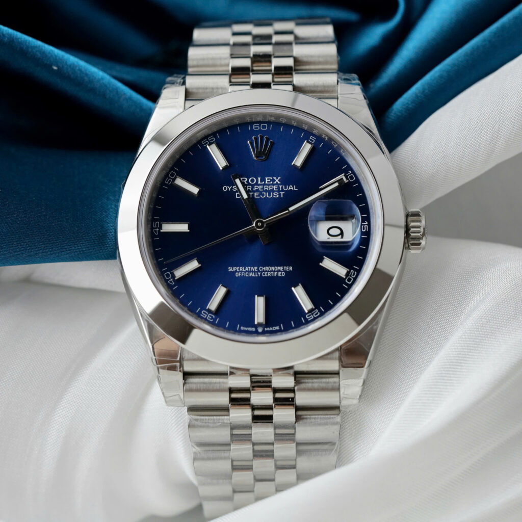 Đồng hồ Rolex DateJust 126300 mặt xanh dương viền trơn xưởng VS 41mm (2)