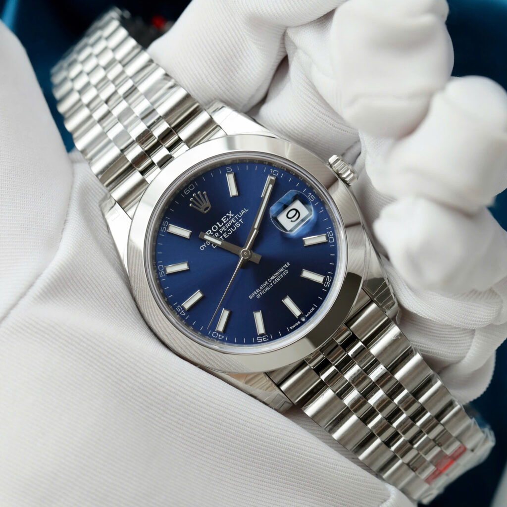 Đồng hồ Rolex DateJust 126300 mặt xanh dương viền trơn xưởng VS 41mm (2)