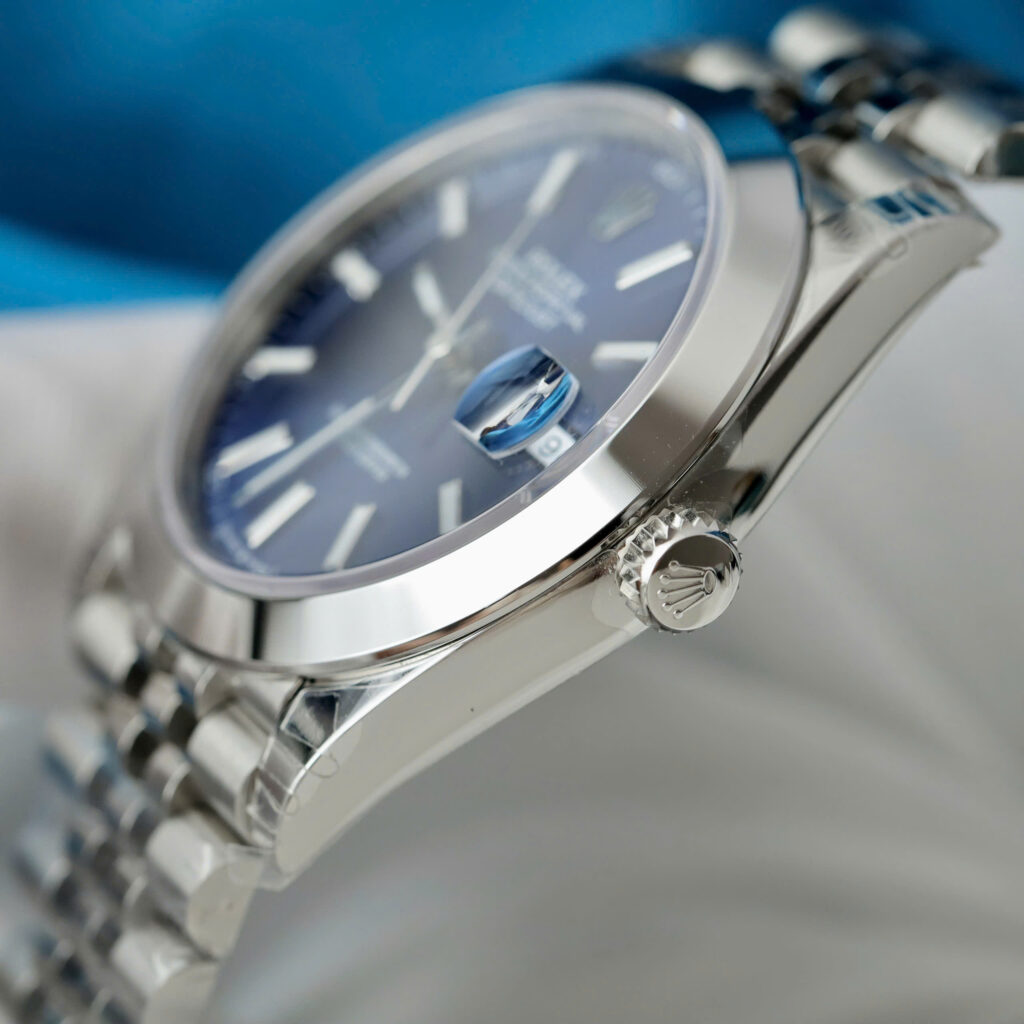 Đồng hồ Rolex DateJust 126300 mặt xanh dương viền trơn xưởng VS 41mm (2)