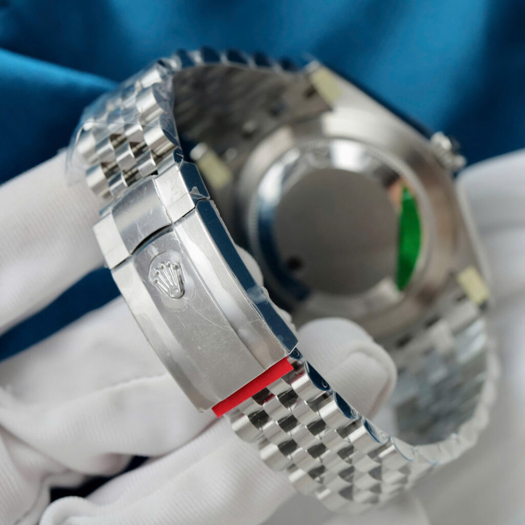 Đồng hồ Rolex DateJust 126300 mặt xanh dương viền trơn xưởng VS 41mm (7)