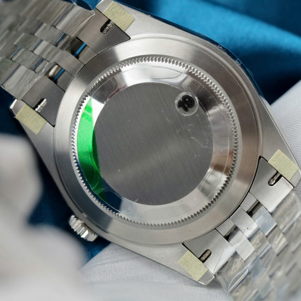 Đồng hồ Rolex DateJust 126300 mặt xanh dương viền trơn xưởng VS 41mm (2)