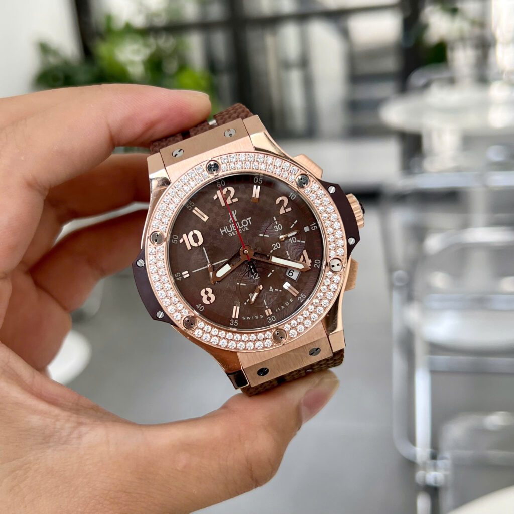 Đồng hồ Hublot Big Bang Chronograph Rep 11 màu nâu dây cao su 42mm (2)