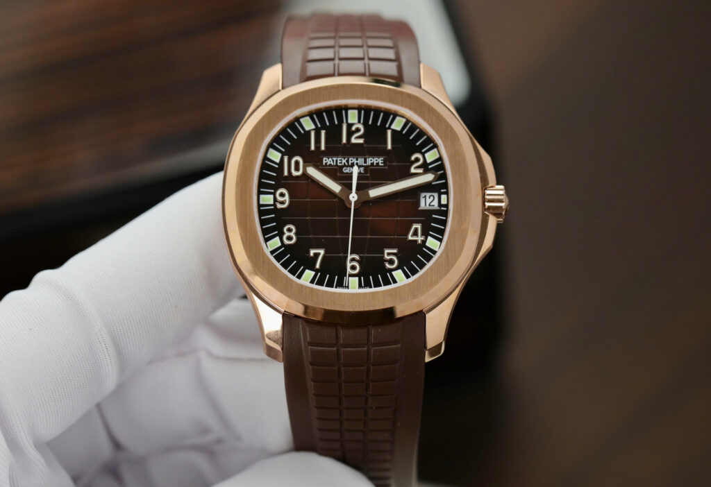 Đồng hồ Patek Philippe Aquanaut 5167 Fake 11 màu nâu dây cao su 40mm (2)