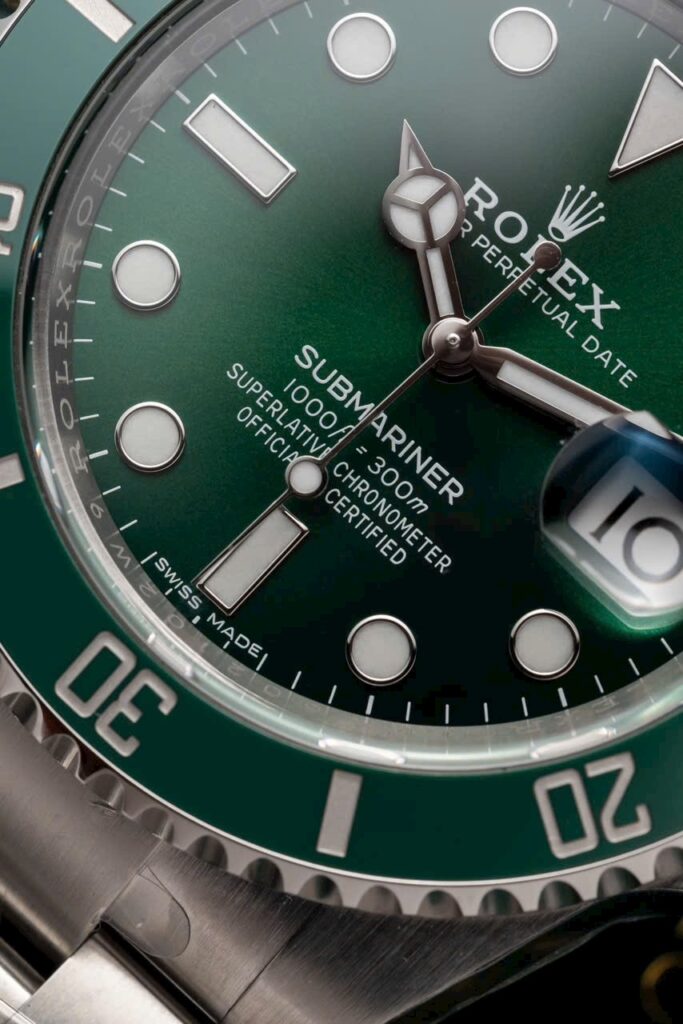 Đồng hồ Rolex Submariner 116610LV Hulk Replica 11 nhà máy Clean 40mm (2)