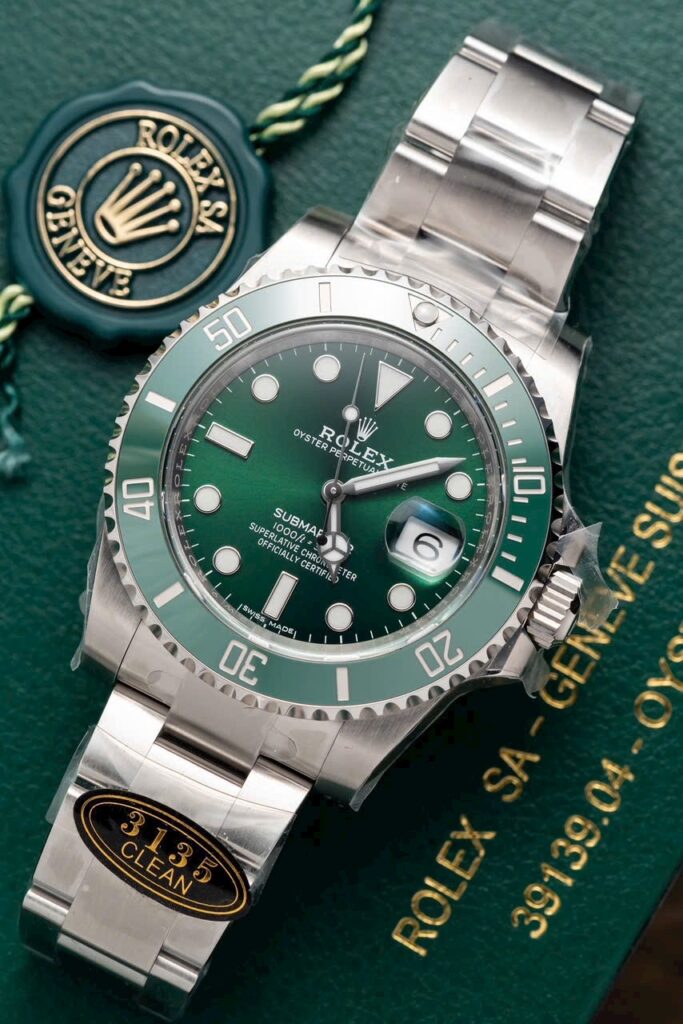 Đồng hồ Rolex Submariner 116610LV Hulk Replica 11 nhà máy Clean 40mm (2)