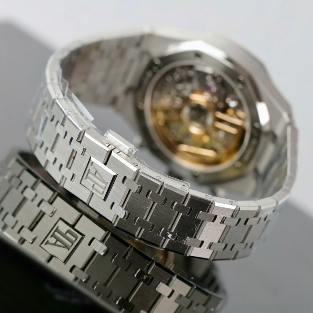 Đồng hồ Audemars Piguet Rep 11 Royal Oak Chronograph 26240 mặt trắng dây kim loại nhà máy APS 41mm (2)