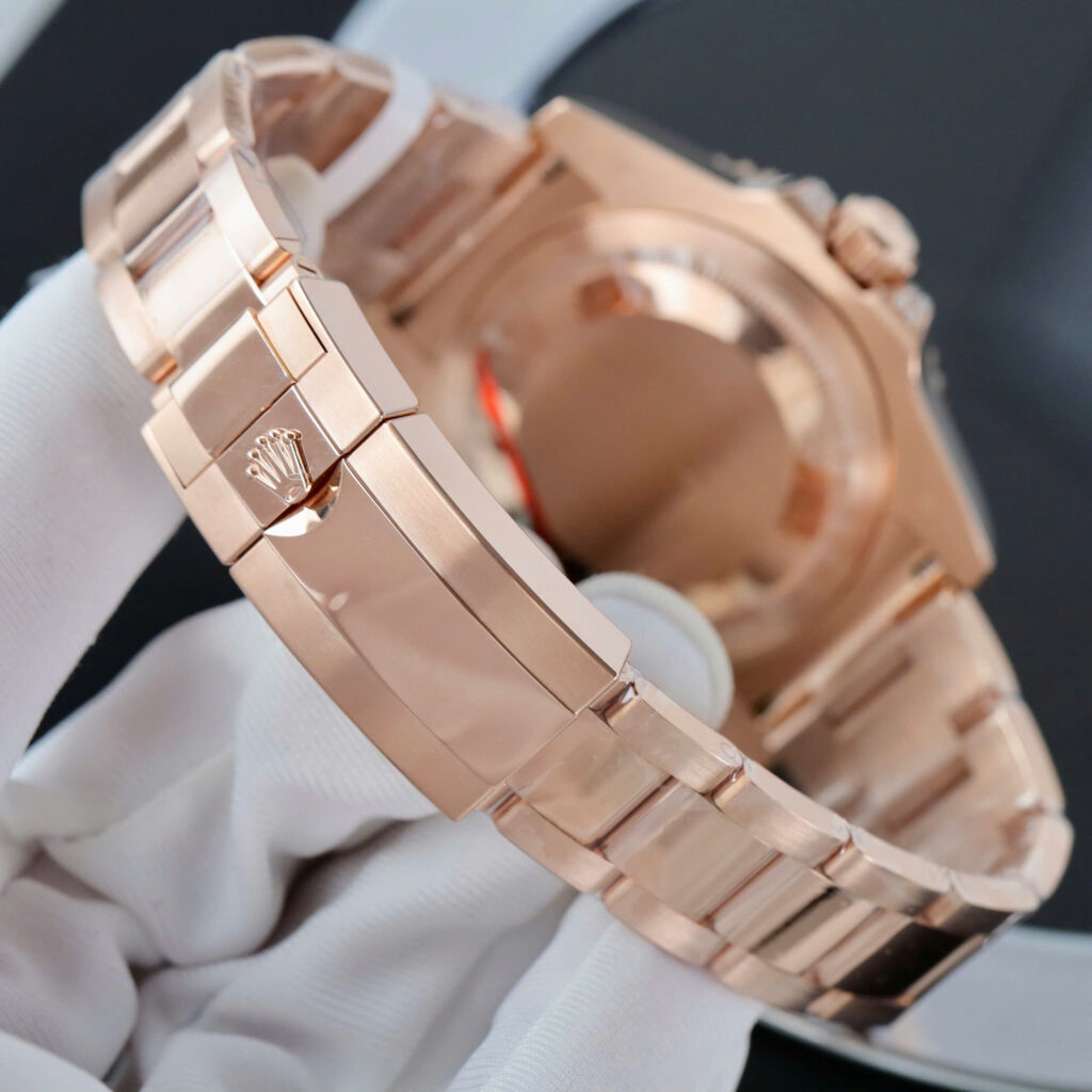 Đồng hồ Rolex GMT-Master II 126755 SARU chế tác bọc vàng 18K + sapphire + kim cương tổng hợp 41mm (2)