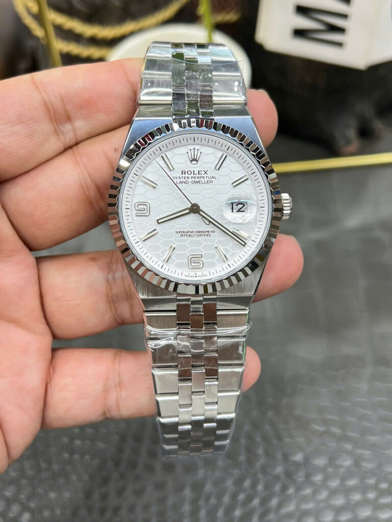 Đồng hồ Rolex Rep 11 Land-Dweller 127336 mặt số màu trắng hoạ tiết tổ ong 40mm (9)