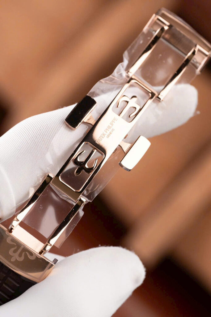 Đồng hồ Patek Philippe Aquanaut 5167 mặt nâu Rep 11 máy khắc xưởng BBF 40mm (2)