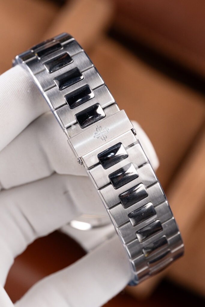 Đồng hồ Patek Philippe Nautilus 5711 mặt tiffany Rep 11 máy khắc xưởng BBF 40mm (2)