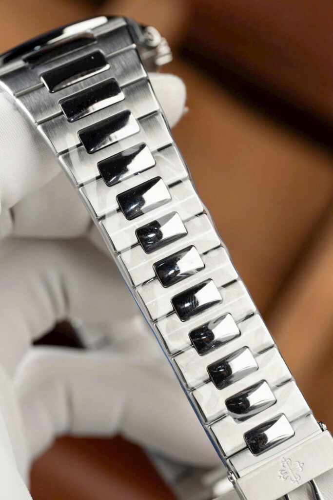 Đồng hồ Patek Philippe Nautilus 5711 mặt xanh lá cây Replica 11 máy khắc xưởng BBF 40mm (4)