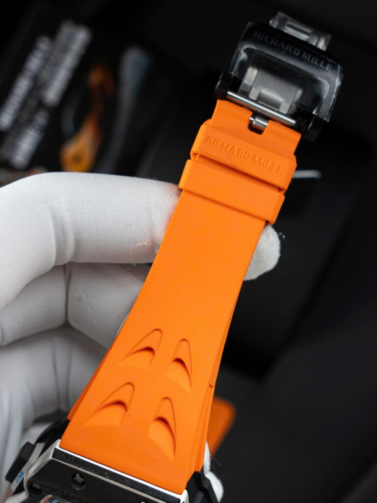 Đồng hồ Richard Mille RM65-01 màu cam Rep 11 vỏ carbon dây cao su 44.5×49 (2)