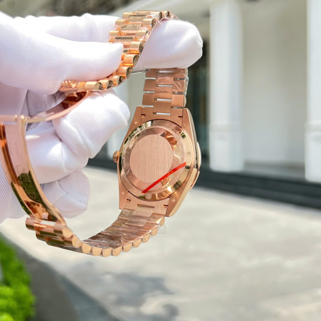 Đồng hồ Rolex Day-Date Replica 11 bọc vàng 18K + ruby tổng hợp + kim cương moissanite xưởng GM 40mm (2)