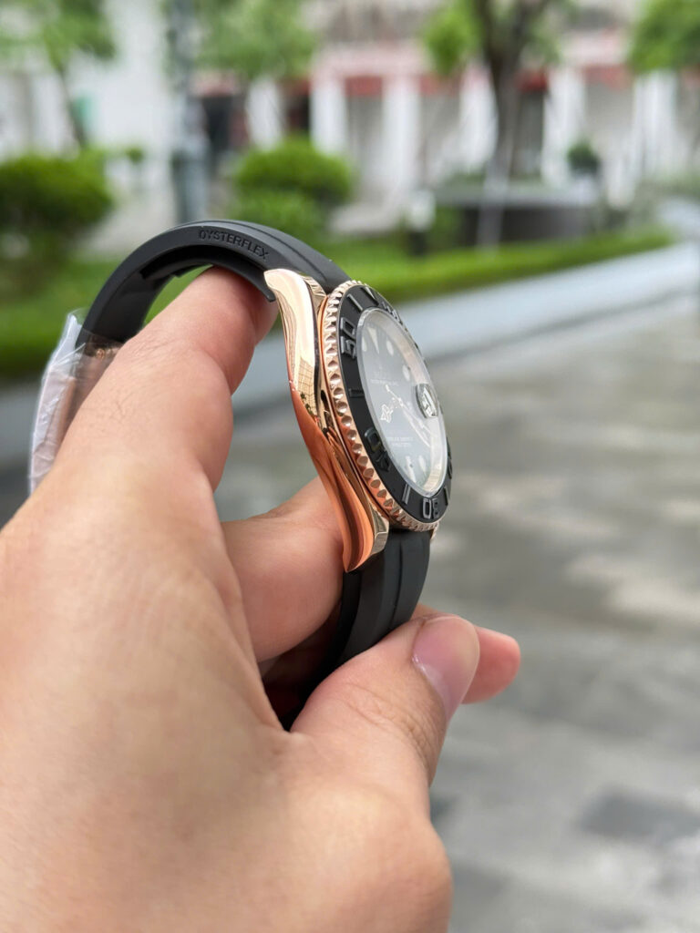 Đồng hồ Rolex Yacht-Master Rep 11 bọc vàng hồng 18K dây cao su 40mm (2)