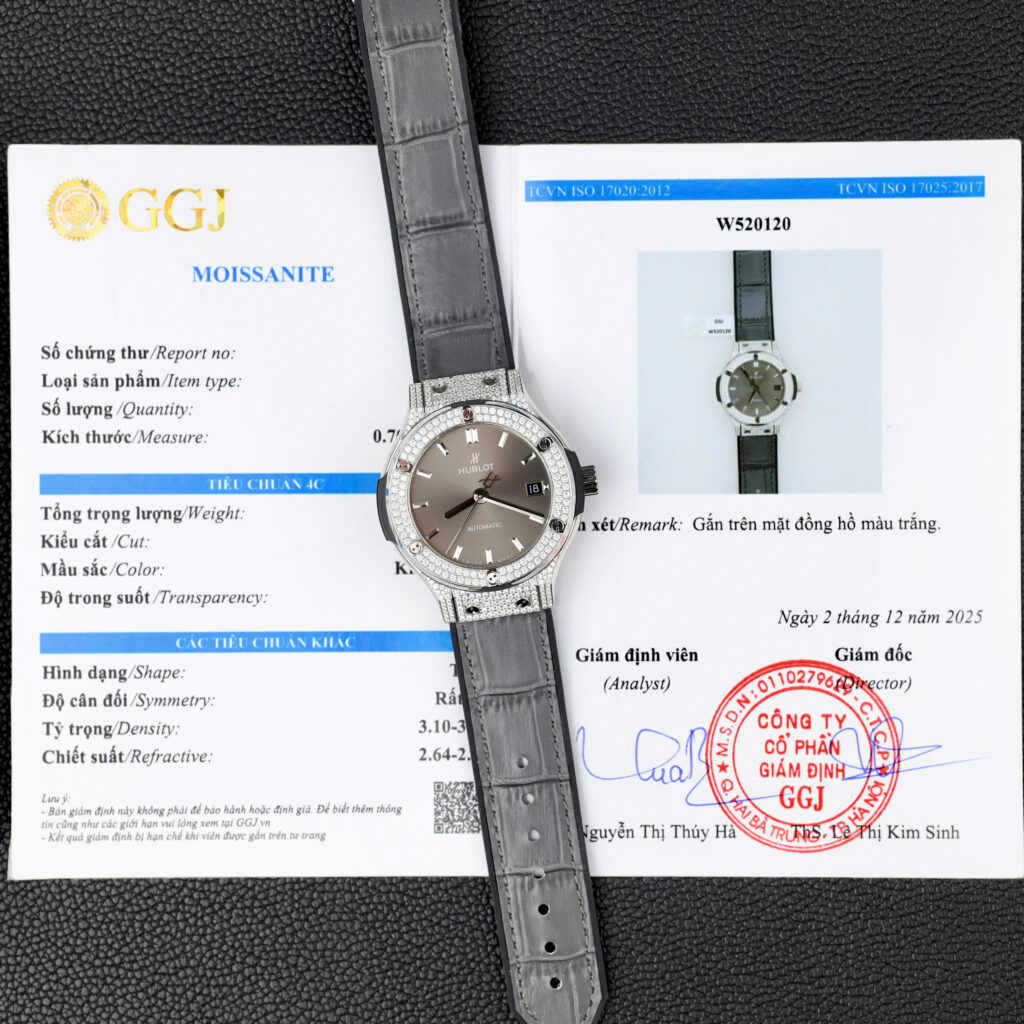 Đồng hồ Hublot Classic Fusion Rep 11 màu xám đính moissanite HongKong 38mm (2)
