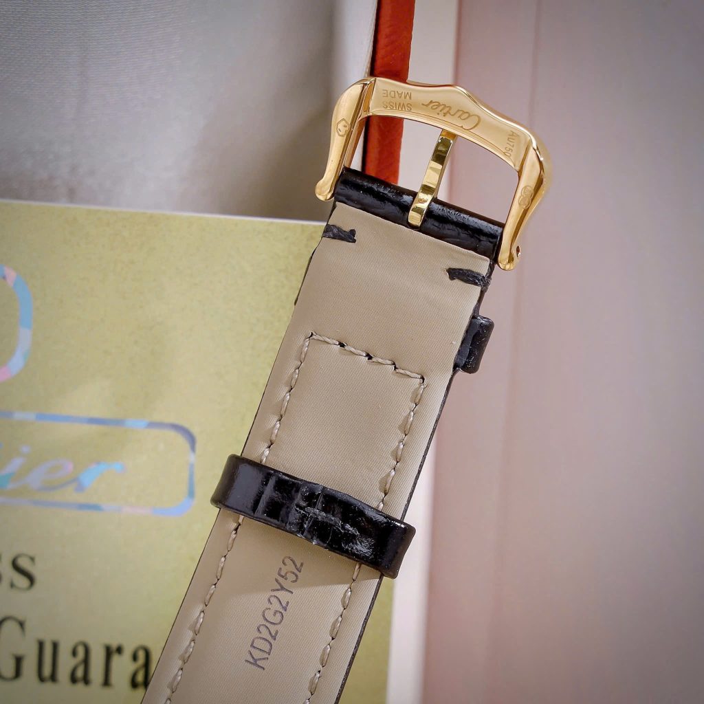 Đồng Hồ Cartier Tank Louis nữ vàng gold dây da đen fake cao cấp 24x32mm
