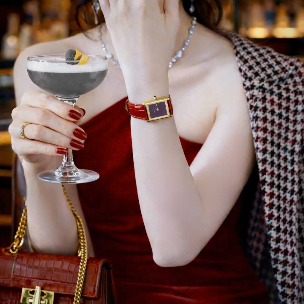 Đồng Hồ Cartier Tank Louis nữ vàng gold dây da đỏ máy quazt japan 24x32mm