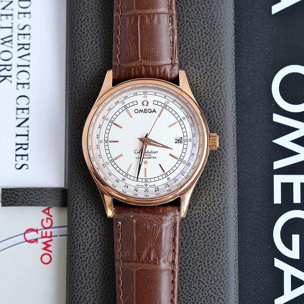 Đồng hồ Omega Constellation Co-Axial Chronometer Fake 11 mặt trắng vỏ mạ vàng hồng 40mm (1)