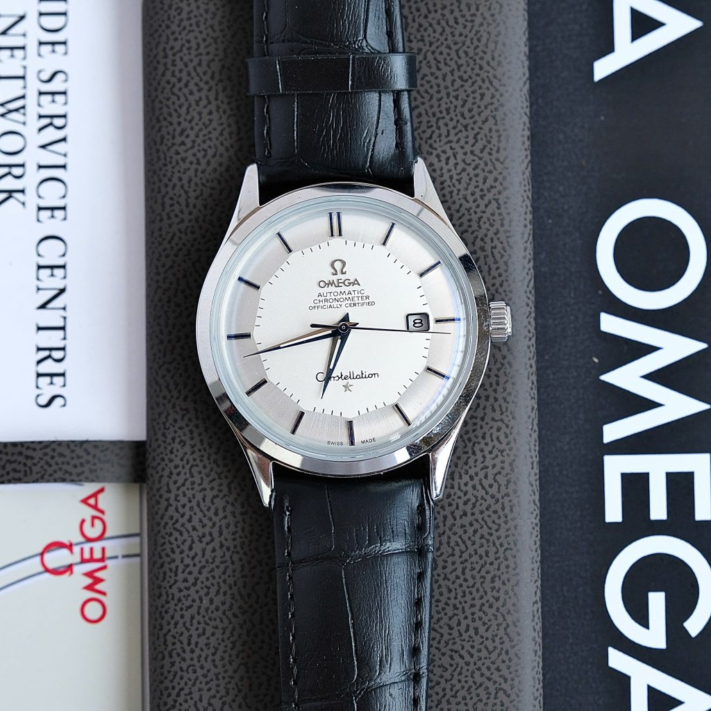 Đồng hồ Omega bát quái Fake 11 mặt trắng dây da đen 40mm (1)