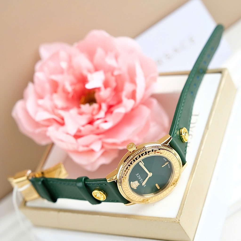 Đồng hồ Versace V-Tribute Like Auth nữ màu xanh lá cây dây da máy pin 34mm (2)