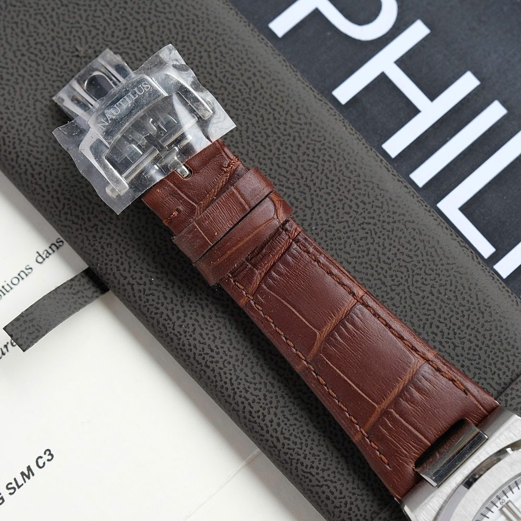 Đồng hồ nam Patek Philippe Fake giá rẻ mặt trắng dây da 40mm (1)
