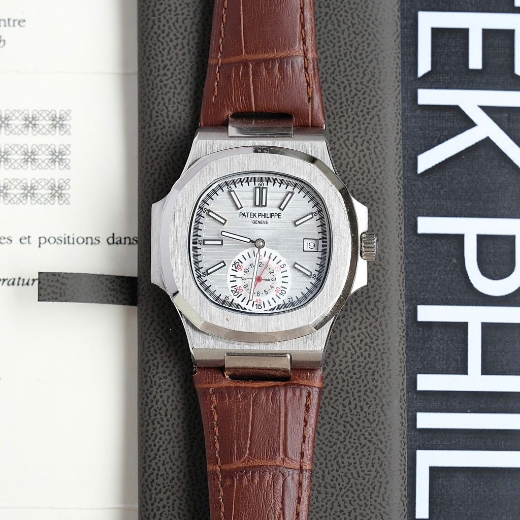 Đồng hồ nam Patek Philippe Fake giá rẻ mặt trắng dây da 40mm (1)
