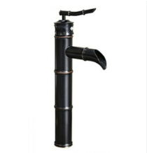 Vòi lavabo gật gù Vòi nóng lạnh Kanly GCA02B