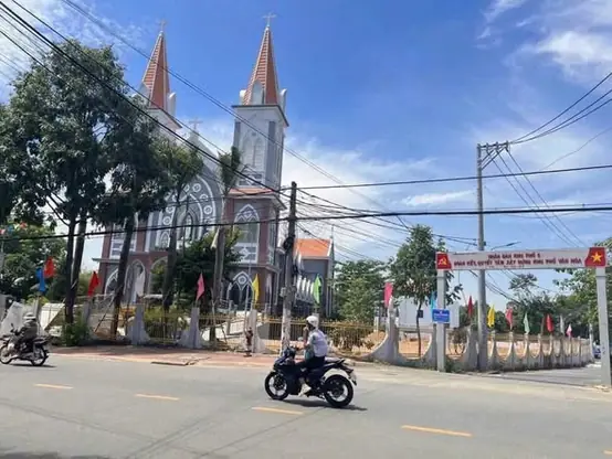 🌹 HIỆP THÀNH 🌹 🌼🌼 NHÀ CẤP 4 GẦN NHÀ THỜ CHÁNH THIỆN – GIẢM CÒN 2 TỶ 7 🌼🌼 ––––––––⚜️⚜️⚜️––––…