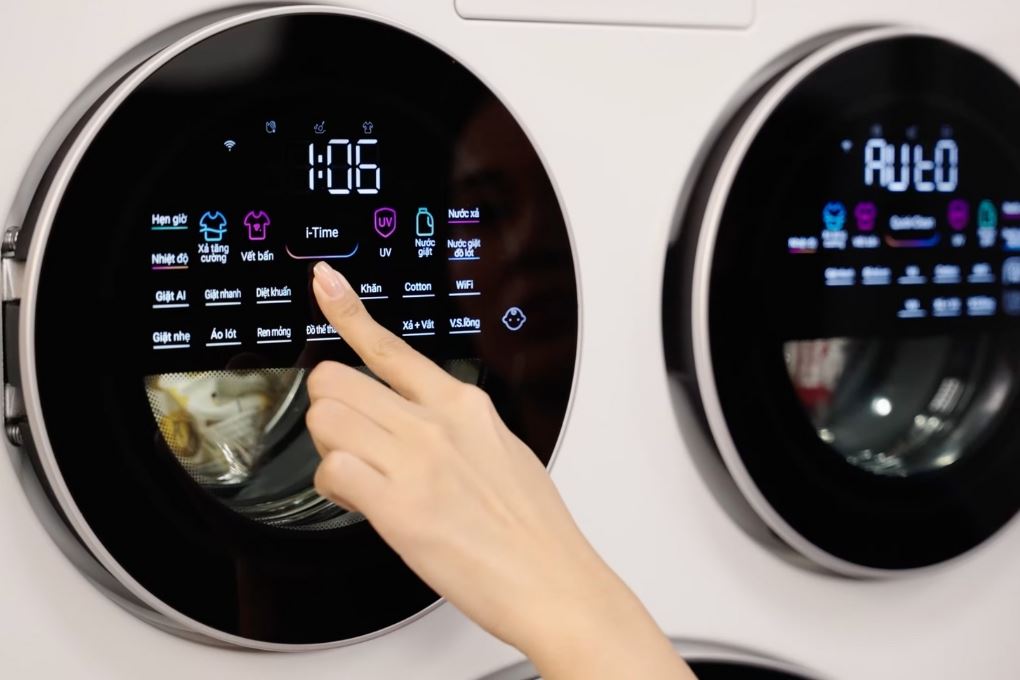 Bảng điều khiển - Máy giặt Haier 3 lồng MultiWash Inverter 14 kg HW140-BD14697WU1