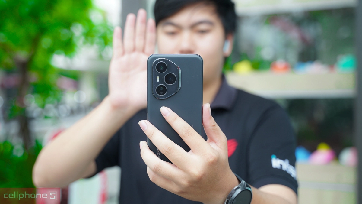 HONOR 400 Pro có cụm camera hình oval lấy cảm hứng từ kiến trúc Art Nouveau đầy tính nghệ thuật