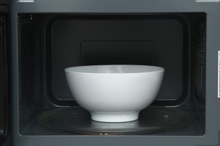 Lò vi sóng có nướng Electrolux EMG23K22B — ảnh 8