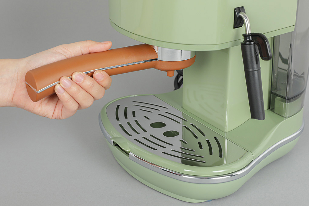Vòi chiết xuất, đánh sữa - Máy pha cà phê Delonghi ECOV311.GR