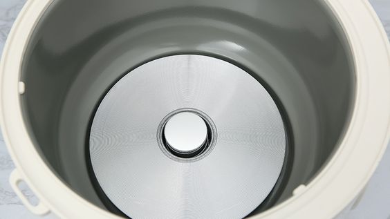 Kangaroo 1.8 lít KG18RC3 toả nhiệt đều