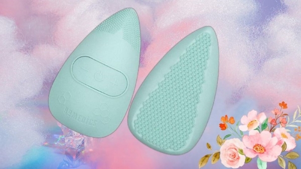 Máy rửa mặt HoMedics FAC-350-EU là sản phẩm lý tưởng để mang theo khi di chuyển