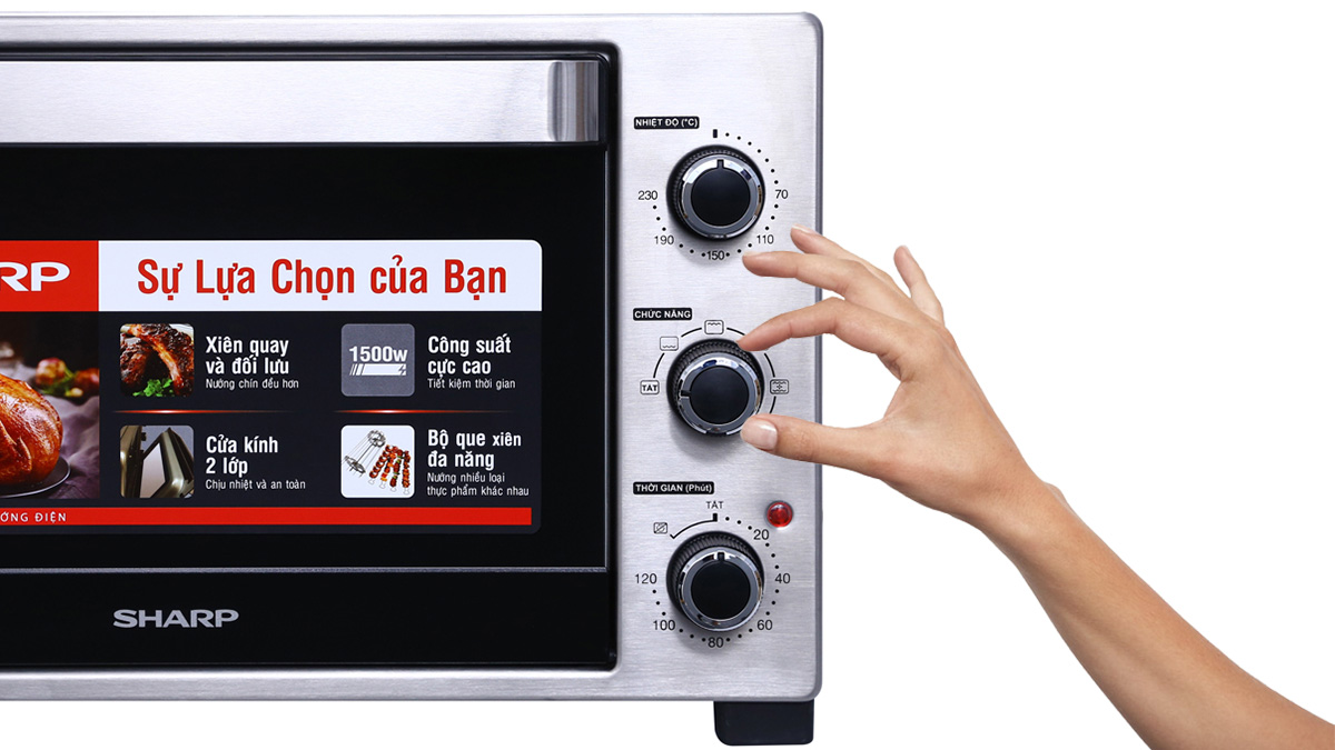 Sharp EO-A323RCSV-ST sử dụng bảng điều khiển nút xoay cơ đơn giản