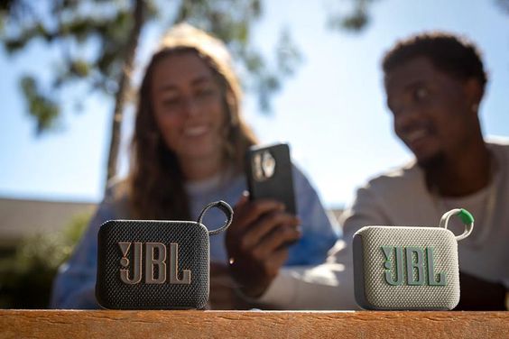 Loa Bluetooth JBL Go 4 thời lượng pin ấn tượng
