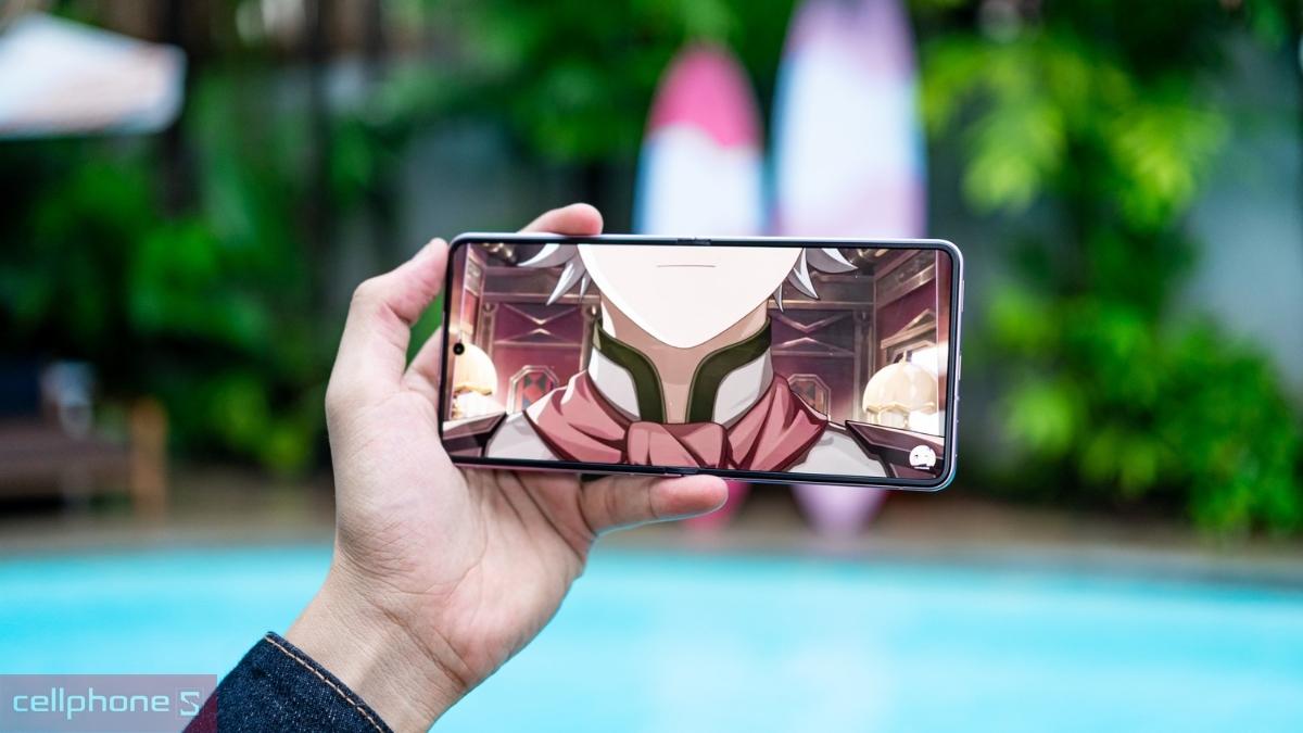 Màn hình Dynamic AMOLED 2X 6.9 inch trên Samsung Galaxy Z Flip8 hiển thị sắc nét
